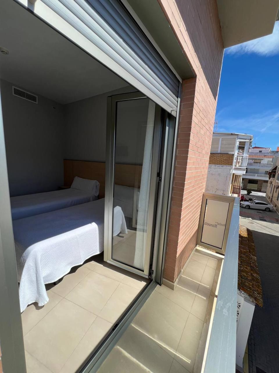 Hostal Manuela Punta Umbría Exterior photo